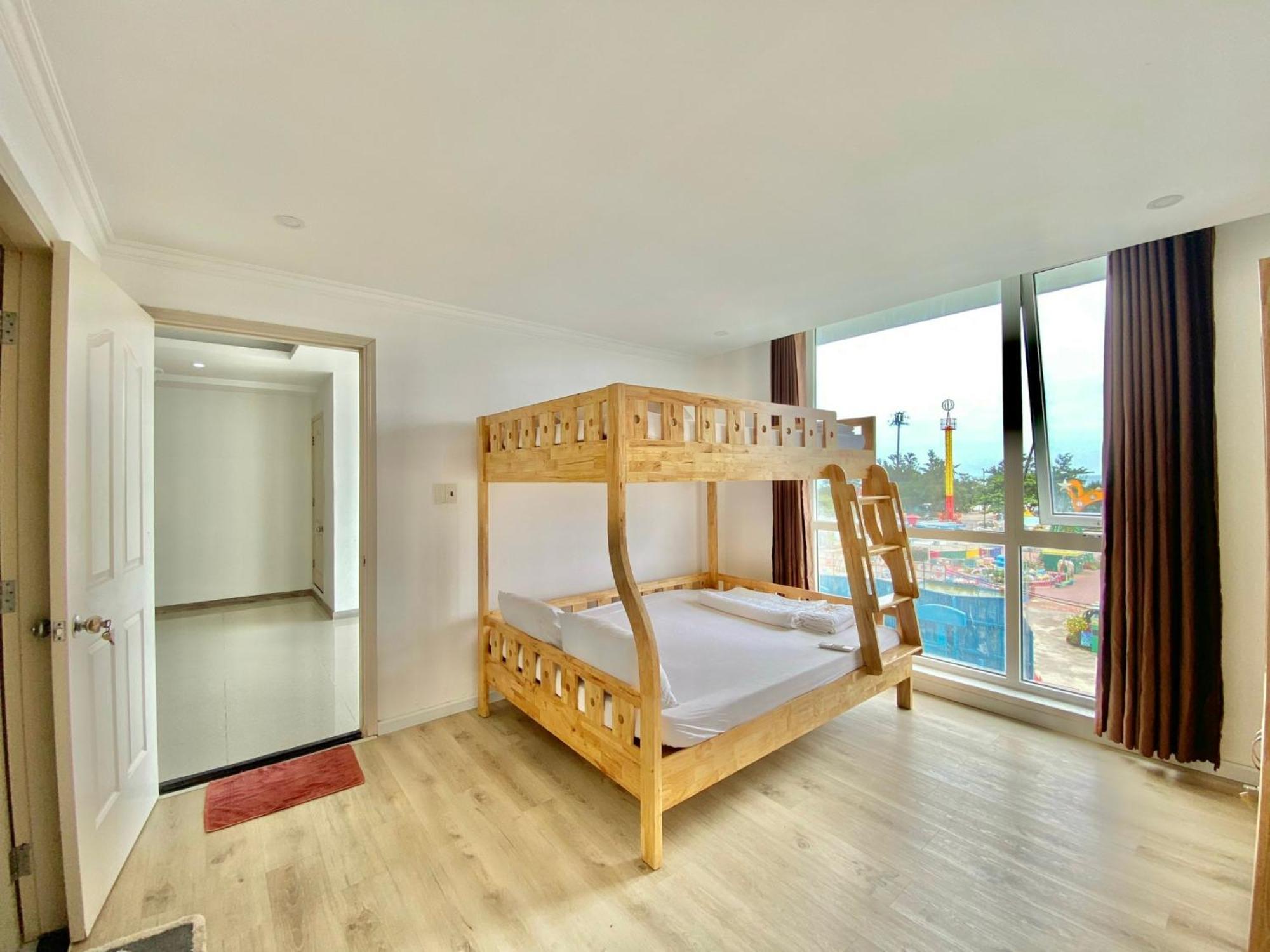 Zozo House - Homestay Bai Sau Вунгтау Экстерьер фото