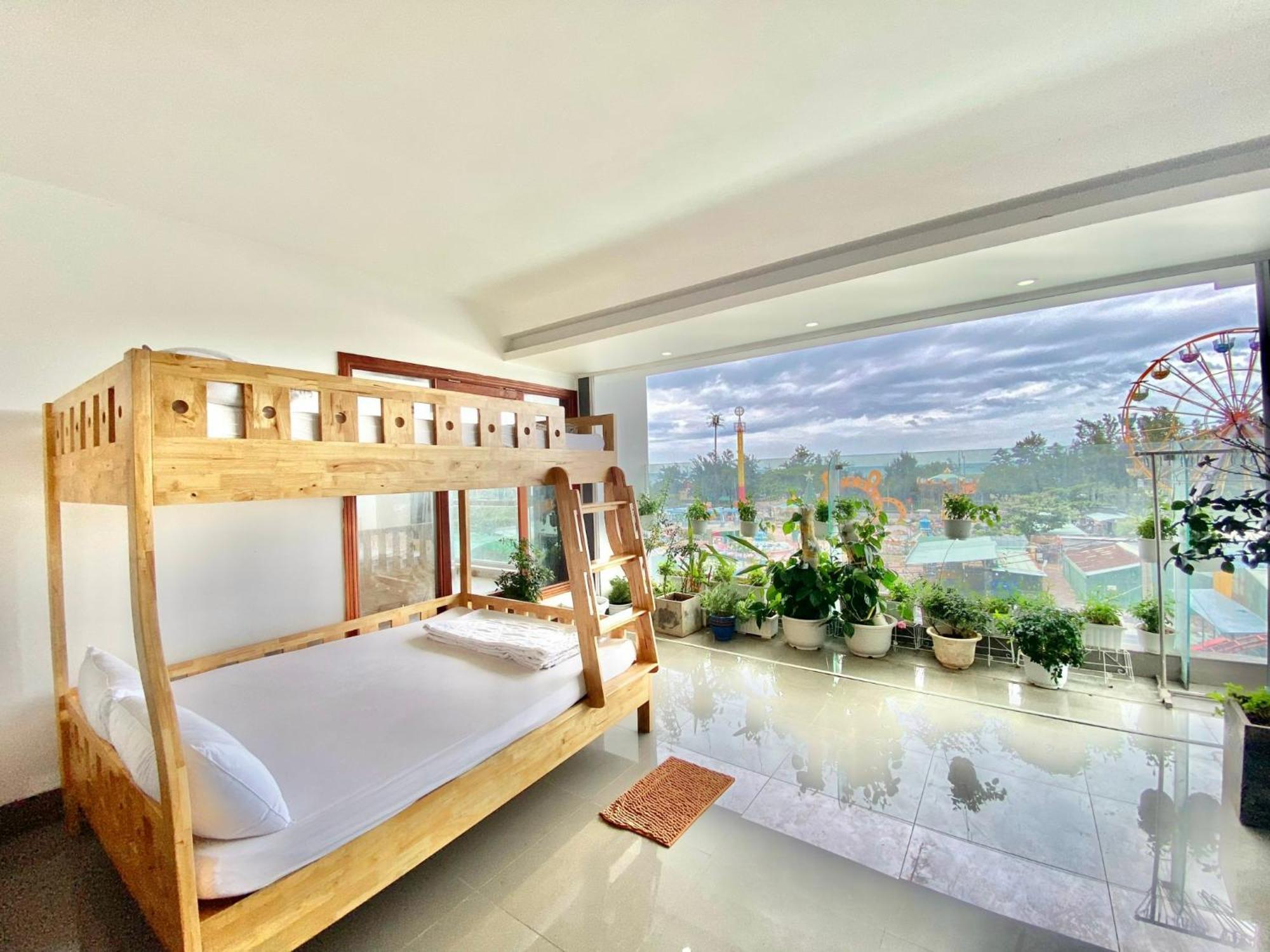 Zozo House - Homestay Bai Sau Вунгтау Экстерьер фото